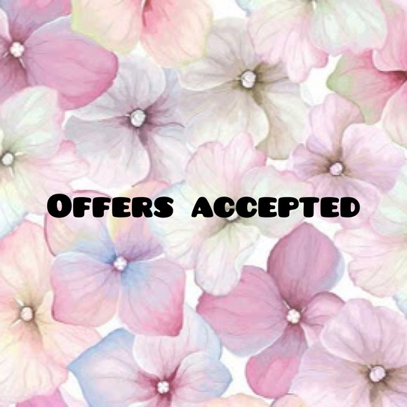 Meet your Posher, Jennifer - Picture 1 of 3